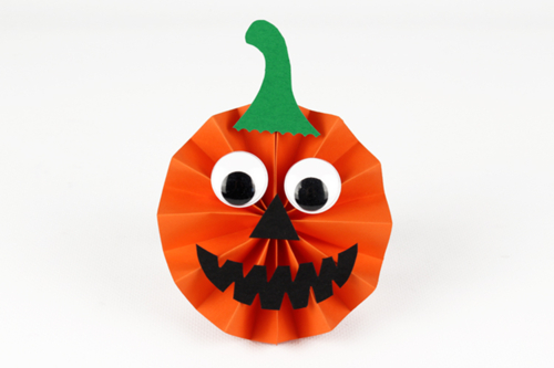 Petites citrouilles en papier