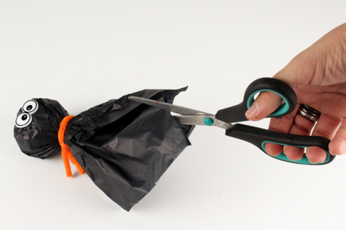 Petits fantômes à suspendre