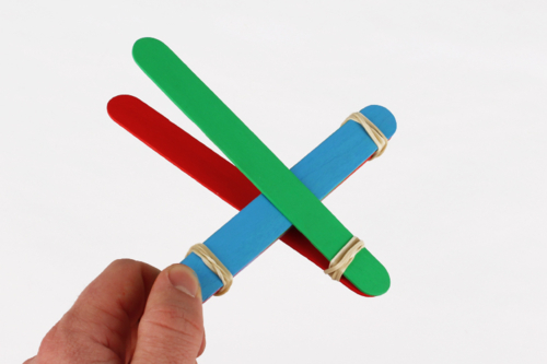 Catapulte à pompons