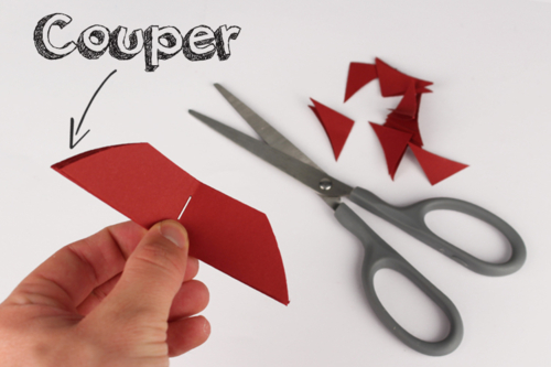 Guirlande de fleurs en papier
