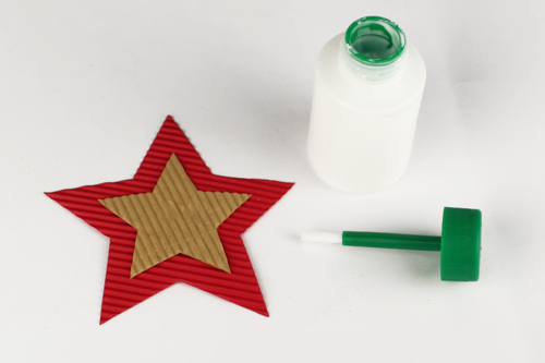 Etoiles de Noël en carton ondulé