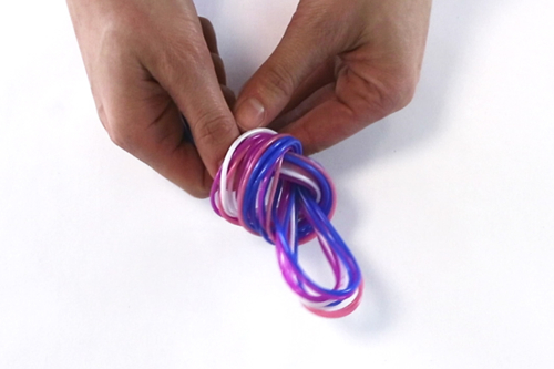 Fabriquer un mobile pieuvre avec un gobelet