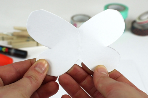 Magnet papillon avec une pince à linge