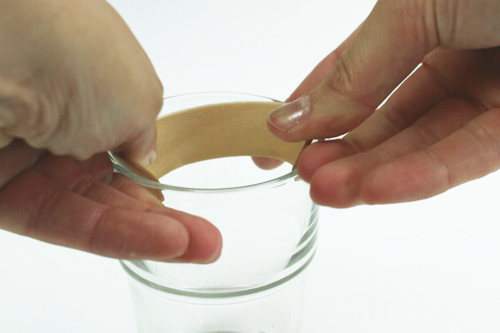 Bracelets avec des bâtonnets de glace