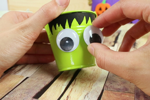Mini seaux à bonbons pour Halloween