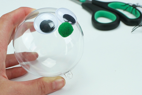 Sorcière distributeur de bonbons