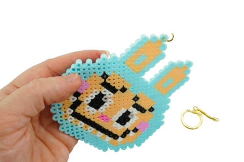 Etape 6: Fixer l’anneau du porte-clés - 