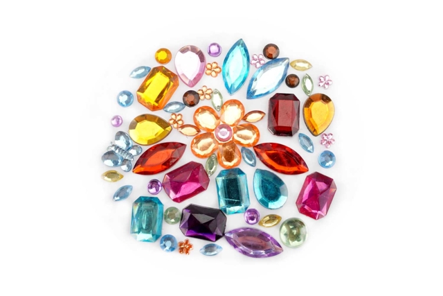 200 Strass rectangles et gouttes assortis - Strass : apportez de l'éclat à toutes vos créations - 10doigts.fr