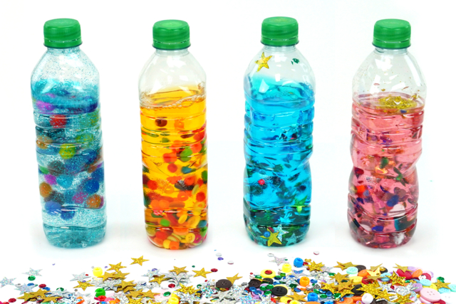 4 idées pour fabriquer une bouteille sensorielle - Encres liquides : la pureté de la couleur pour vos dessins - 10doigts.fr
