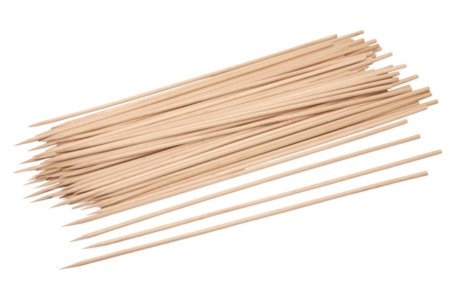 Piques à brochette en bois - Accessoires en bois - 10doigts.fr