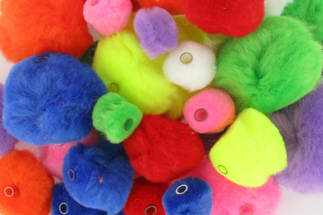 Pompons perles, couleurs et tailles assorties - Pompons pour bricolage créatif - 10doigts.fr