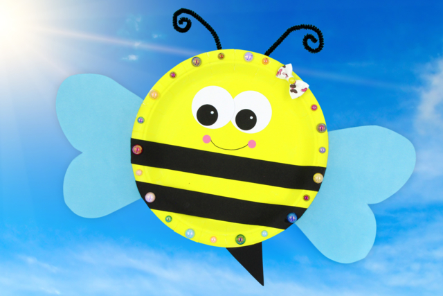 Abeille avec une assiette en carton - Perforatrices fantaisies - 10doigts.fr