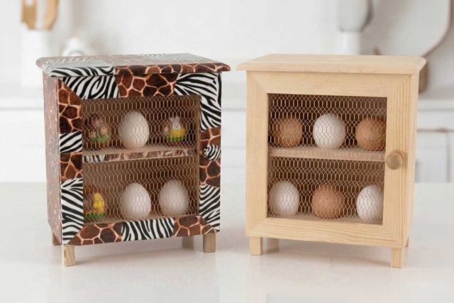 Armoire à œufs en bois naturel avec grillage - Objets en bois à décorer pour la cuisine - 10doigts.fr