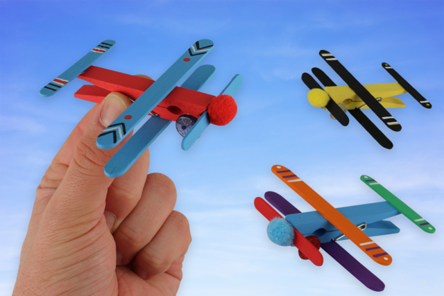 Avions en bâtonnets - Accessoires en bois - 10doigts.fr
