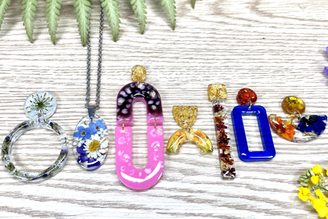 bijoux en résine DIY - Résine - Modelage et moulage - 10doigts.fr