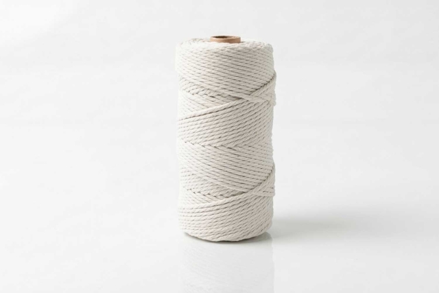 bobine fil macramé blanche - Fils pour macramé - 10doigts.fr