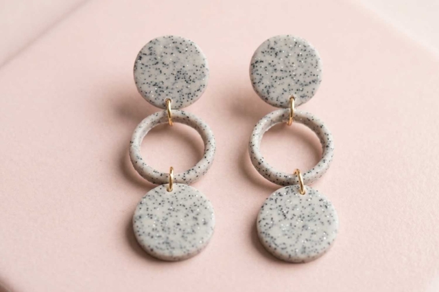 boucles fimo granit - Pâtes Fimo Effect : donnez une dimension magique à vos modelages - 10doigts.fr
