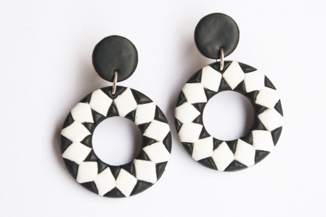 boucles fimo noir et blanc - Packs Promo pâtes Fimo : des assortiments exclusifs au meilleur prix - 10doigts.fr