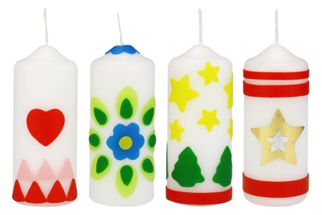 Bougies blanches décorées avec des plaques de cire - Cires pour bougies - 10doigts.fr