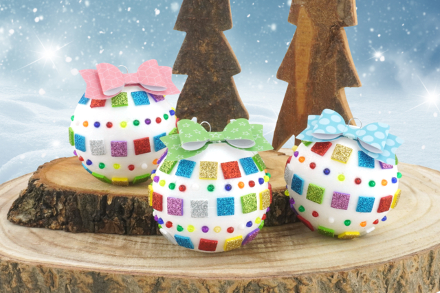 Boules de Noël pailletées - Stickers fantaisies : personnalisez toutes vos créations - 10doigts.fr