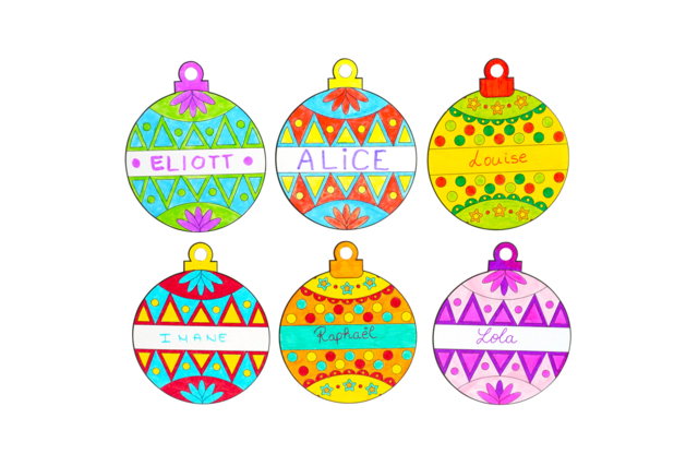 boules géantes décorées aux feutres - Kits créatifs de Noël pour les enfants - 10doigts.fr