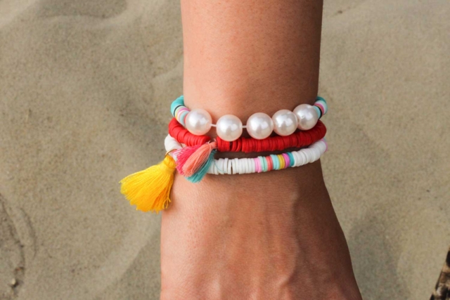 bracelet en perles rondelle heishi - Perles Heishi et coquillages - 10doigts.fr