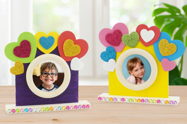 Cadre cœurs pour la fête des parents - Décorations coeurs pour des créations pleines d'amour - 10doigts.fr