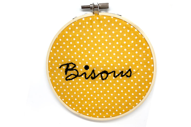 cadre tambour bisou - Aiguilles et crochets - 10doigts.fr