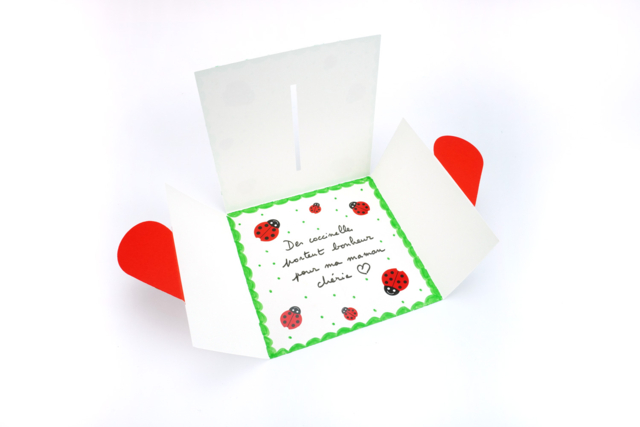 carte coeur message coeur  - Cartes de Fête des Mères : modèles et kits créatifs à fabriquer - 10doigts.fr