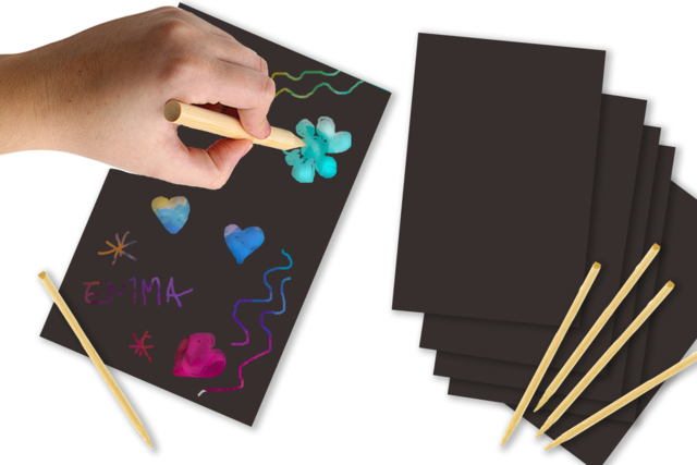 cartes à gratter fond coloré - Cartes à gratter et à poinçonner : révélez votre créativité en relief - 10doigts.fr