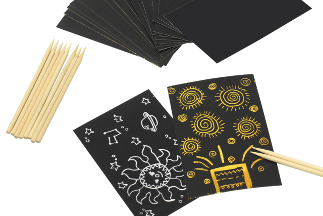 cartes à gratter or argent - Cartes à gratter et à poinçonner : révélez votre créativité en relief - 10doigts.fr