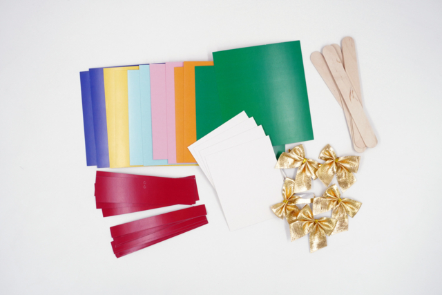 cartes colorées pop up cadeaux - Cartes de voeux - 10doigts.fr