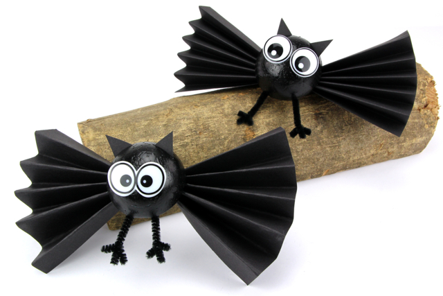Chauve-souris d'Halloween - Boules en polystyrène - 10doigts.fr