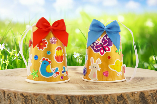 Cloches de Pâques avec des gobelets - Rubans - 10doigts.fr