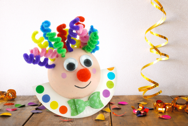 Clown rigolo à bascule - Décorations de table - 10doigts.fr