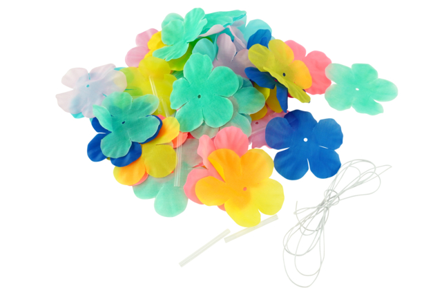 collier de fleurs en tissu - Déguisements à fabriquer soi-même - 10doigts.fr