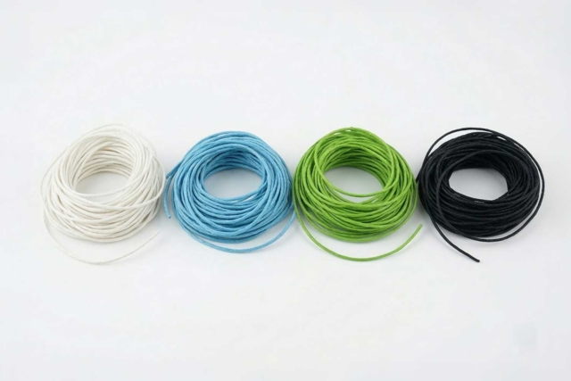 cordons en coton ciré - Fils pour bracelets brésiliens - 10doigts.fr