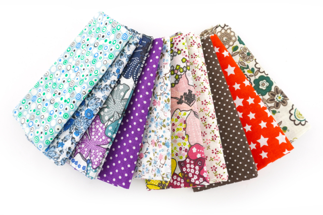Coupons de tissu en coton imprimé (43 x 53 cm)  - Coupons de tissus - 10doigts.fr