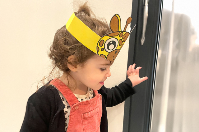 Couronnes animaux girafe - Couronnes et Chapeaux pour Carnaval : Loisirs Créatifs pour Enfants - 10doigts.fr