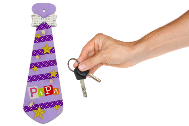 Cravate porte-clés #1 - Porte-clés et range-clés pour Papa : une idée de cadeau personnalisé - 10doigts.fr