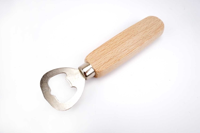 decapsuleur bois français - Objets en bois à décorer pour la cuisine - 10doigts.fr