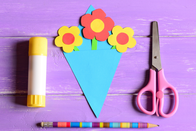 découpage collage carte - Papiers colorés - 10doigts.fr