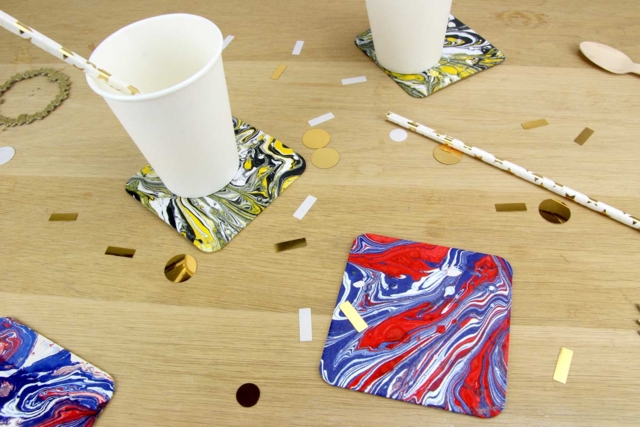 Dessous de verre effet marbre - Peinture marbling - 10doigts.fr
