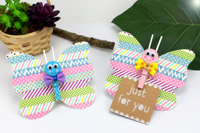 Faire un papillon en papier avec une pince à linge - Pinces à linge en bois - 10doigts.fr