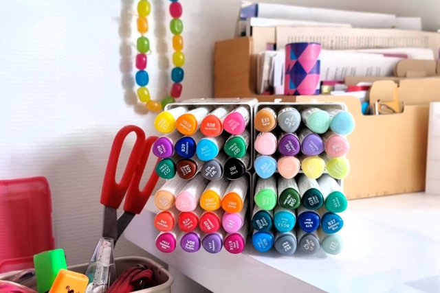 Feutres à alcool, double pointe - Couleurs au choix - Feutres fantaisie : paillettes, effets magiques et couleurs métallisées - 10doigts.fr