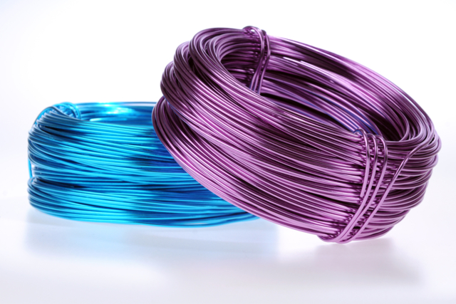 fil métal bleu et violet à modeler - Fils créatifs à tordre et modeler - 10doigts.fr