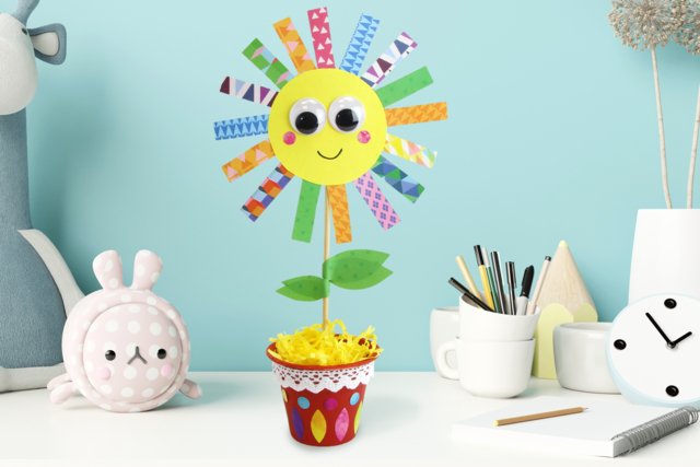 Fleur multicolore en pot - Raphia et fibres naturelles pour vos créations - 10doigts.fr