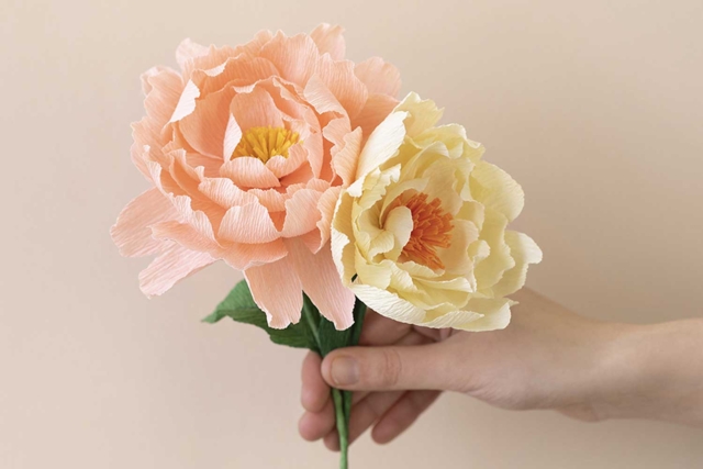 fleurs en papier crépon automne - Fleurs en papier crépon : créez des bouquets éternels - 10doigts.fr
