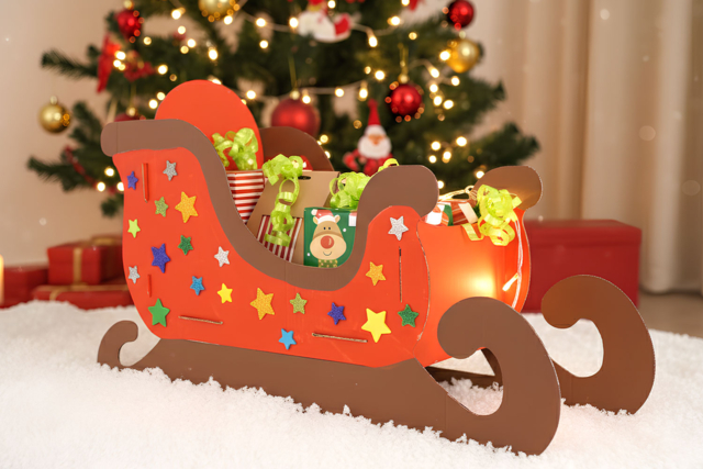 grand traîneau en carton blanc décoré - Supports de Noël - 10doigts.fr