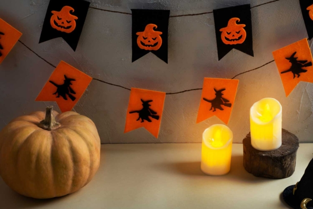 guirlande feutrine halloween sorcière - Feuilles de feutrine - 10doigts.fr